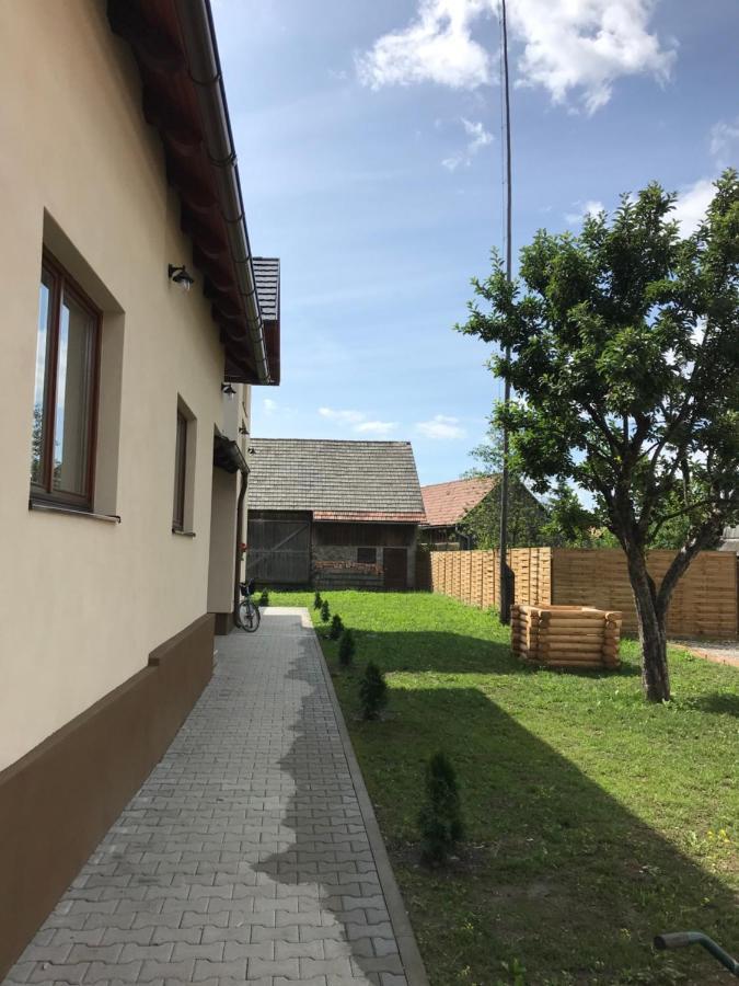 Famíves vendégház Racul Exterior foto