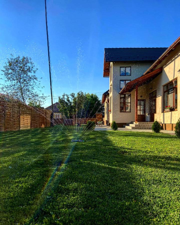 Famíves vendégház Racul Exterior foto