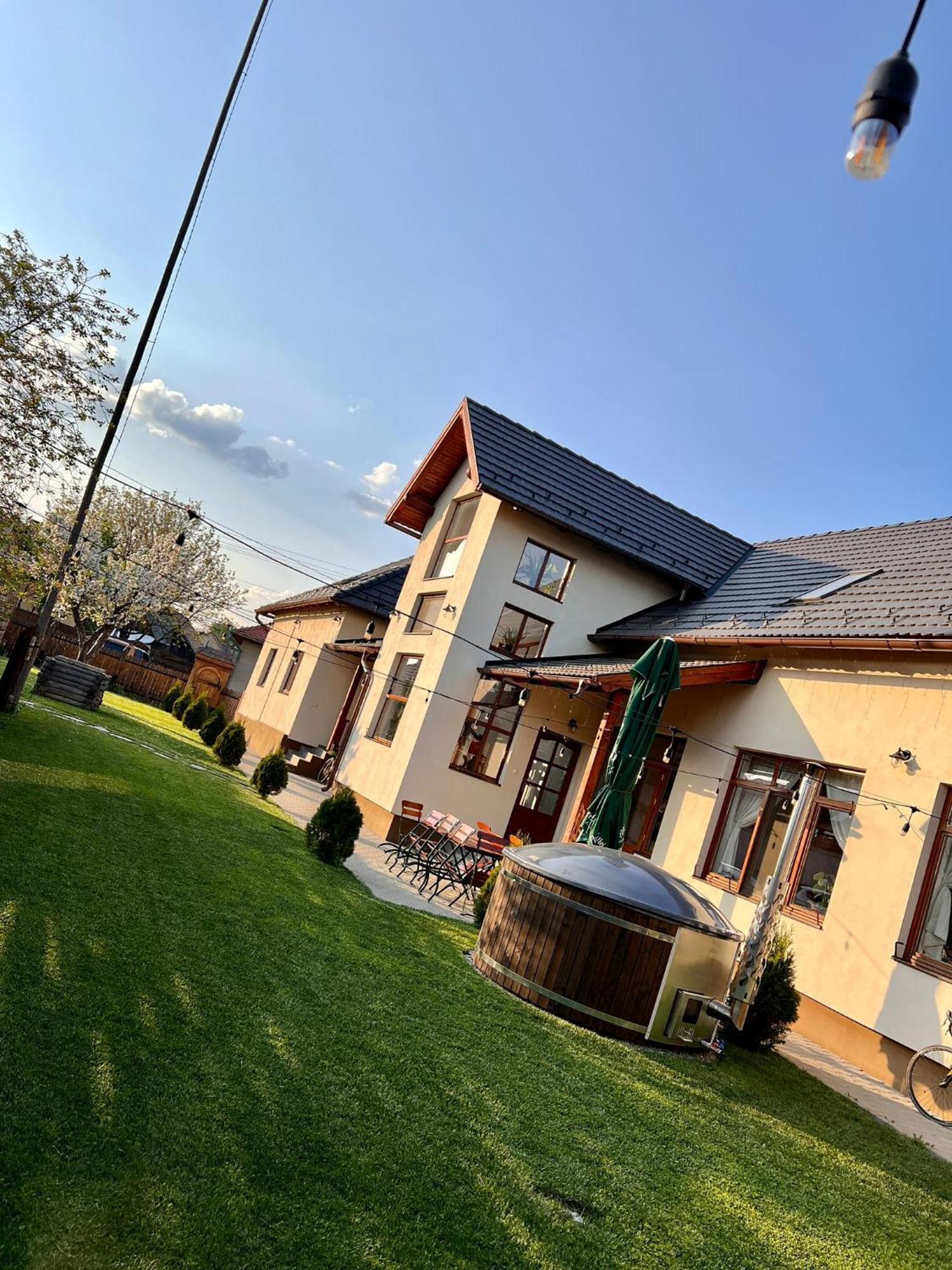 Famíves vendégház Racul Exterior foto